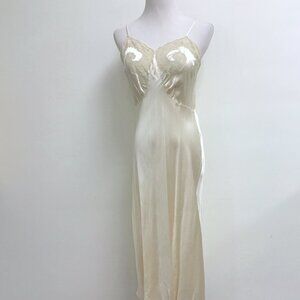 Vintage ivory lace silk gown spaghetti straps long gown chemise lingerie M